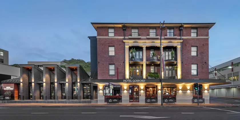 Hotel Gosford - Image 1