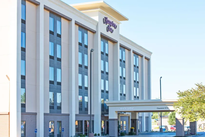 Hampton Inn Huntington/Barboursville - Image 1