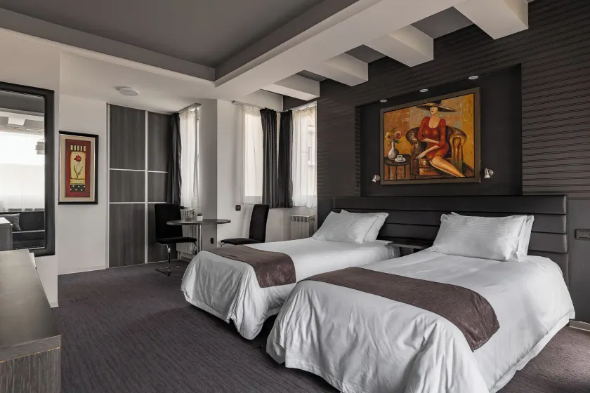 Sienna Residence - Image 1