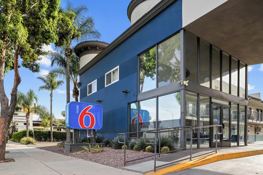 Motel 6-Anaheim, CA - Convention Center - Image 1