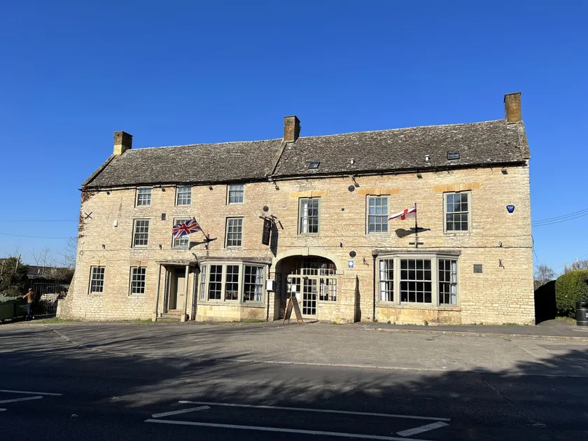 The Halford Bridge Inn - Image 1