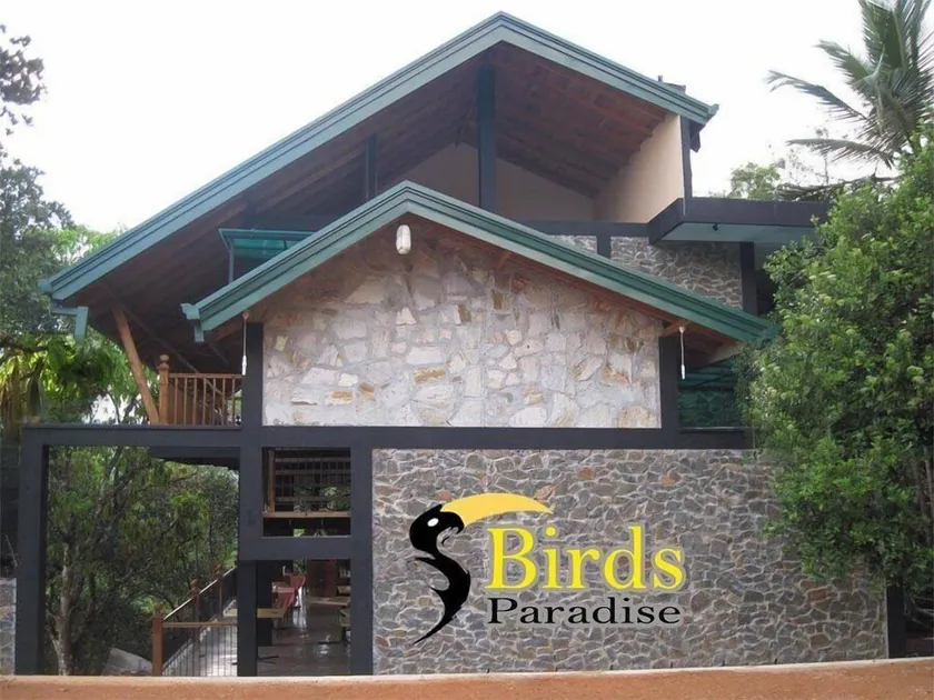 Birds Paradise Hotel - Image 1