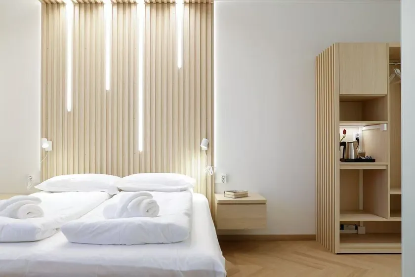 Polar Nook Hotel - Image 1