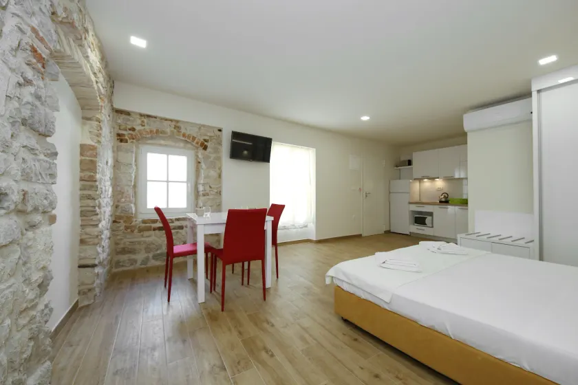 Idassa Atrium rooms - Image 1