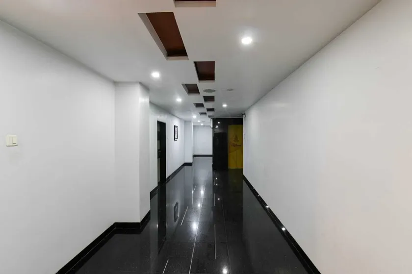 Hotel The Sudesh - Lobby