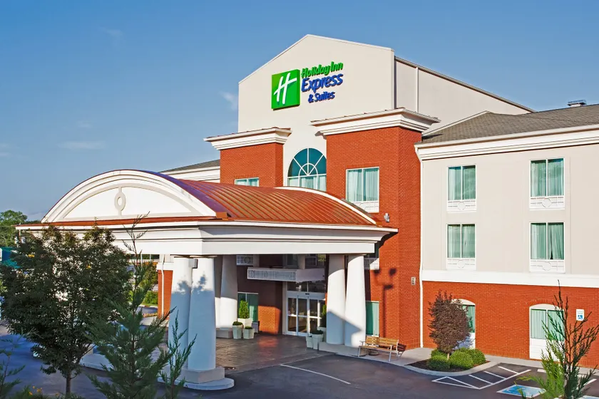 Holiday Inn Express Hotel & Suites Lenoir City Knoxville Area by IHG - Image 1