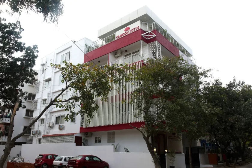 Hotel Crimson Lotus - Image 1