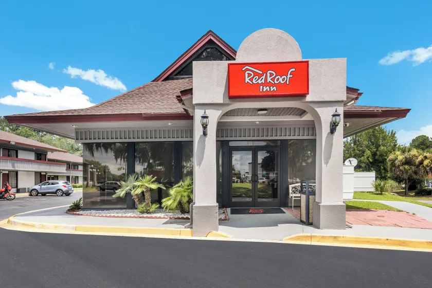 Red Roof Inn Savannah – Southside/Midtown - Image 1