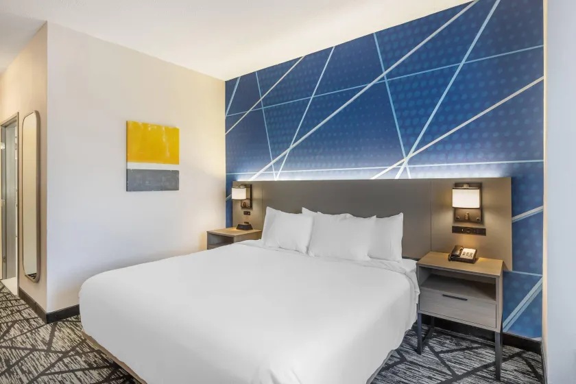 Comfort Inn Davenport East - Bettendorf - Image 1