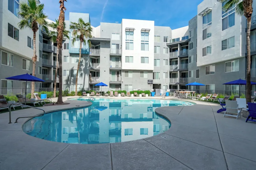 Modern Tempe Retreat Near ASU & Downtown - Image 1