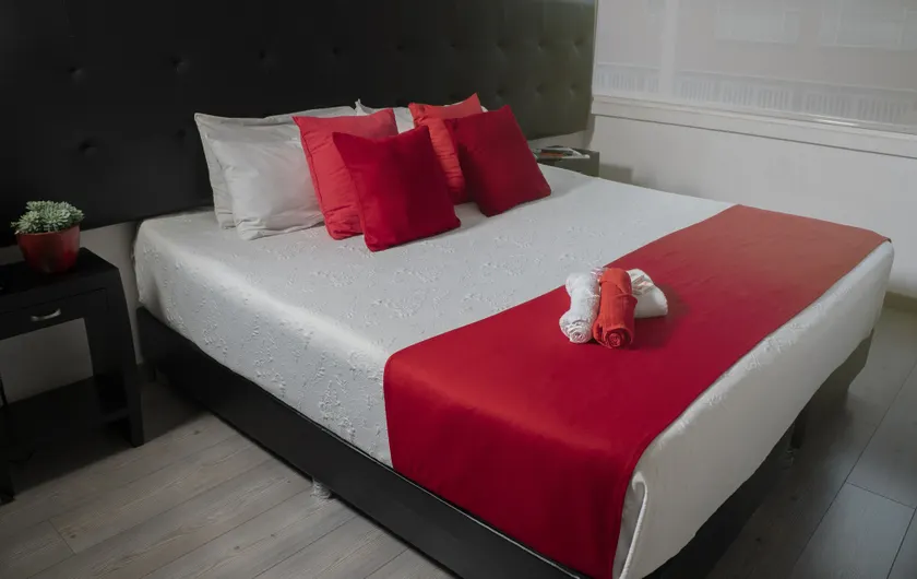 Hotel Metro 26 - Image 1