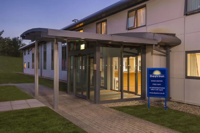 Days Inn Winchester - Image 1