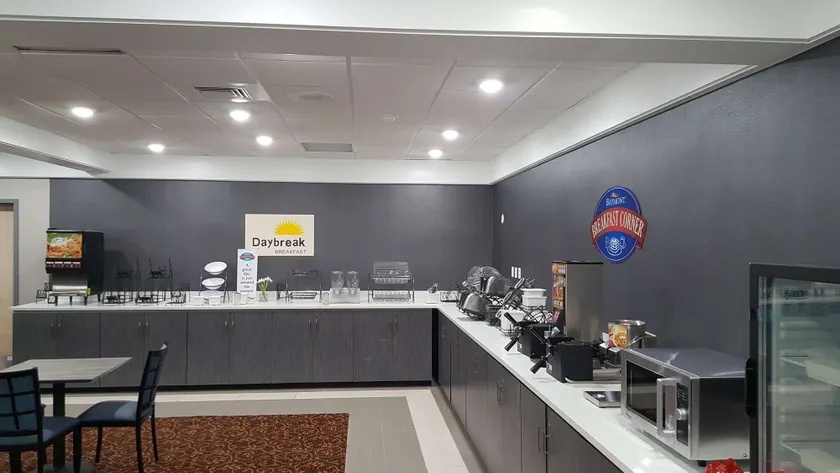 Baymont by Wyndham Grand Rapids Near Downtown - Image 1