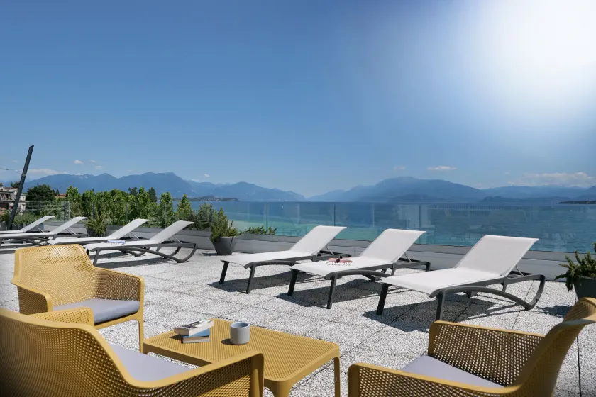 Hotel Riviera - Image 1