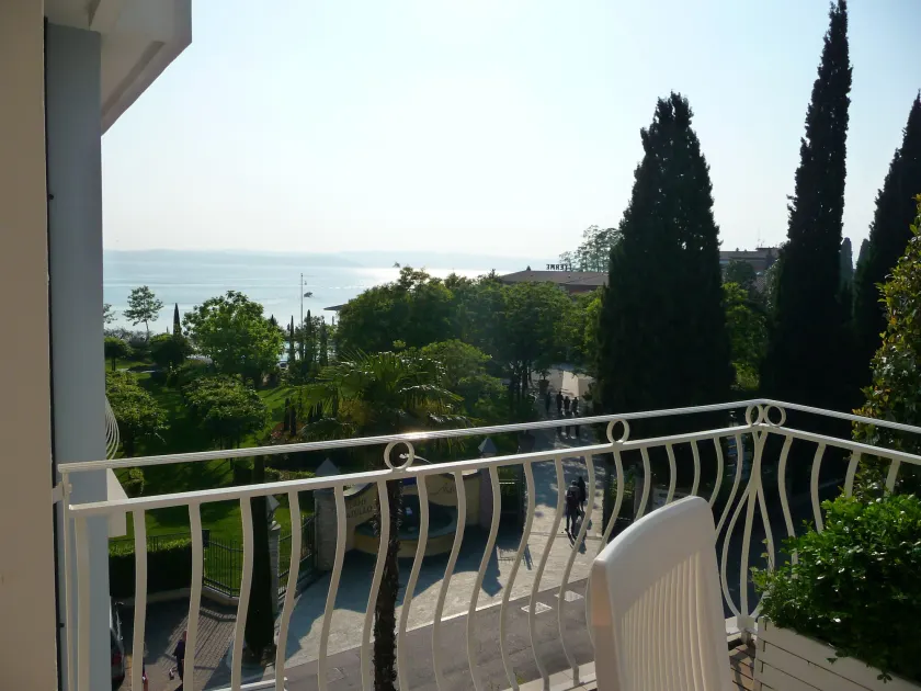 Hotel Luna - Image 1