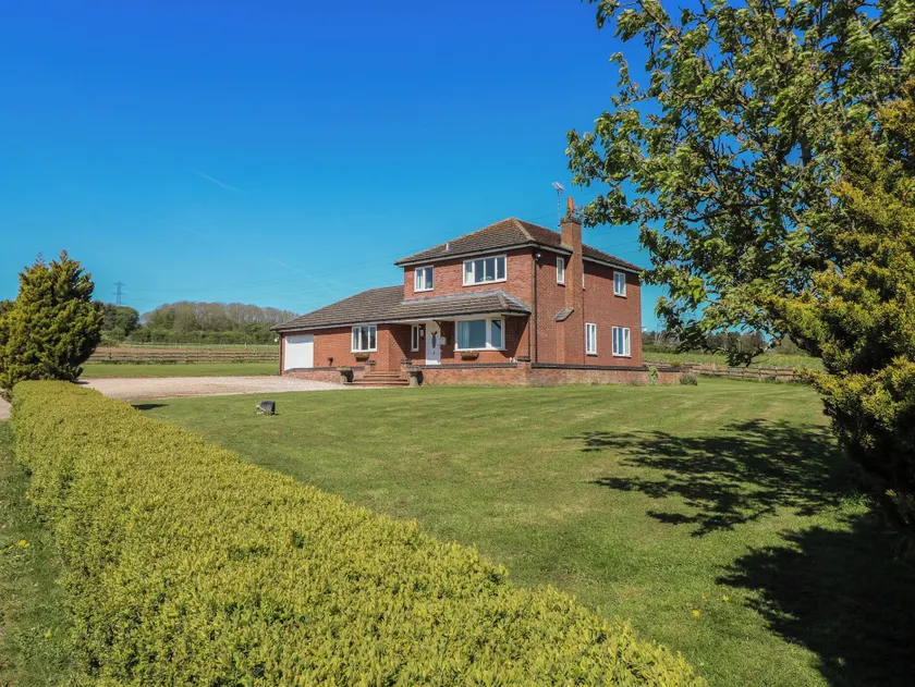 Tixall Manor Farm - Image 1