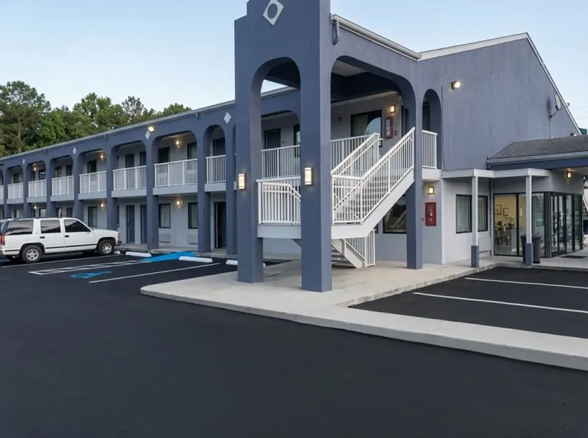 Budget Inn Timmonsville - Image 1