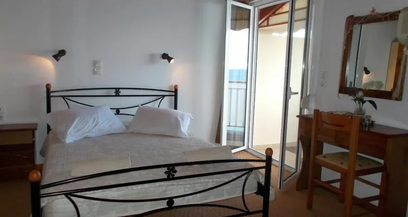 Elena's Luxury Studios and Apartments - Image 1