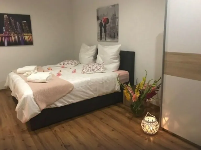 Oftersheim Apartment - Image 1