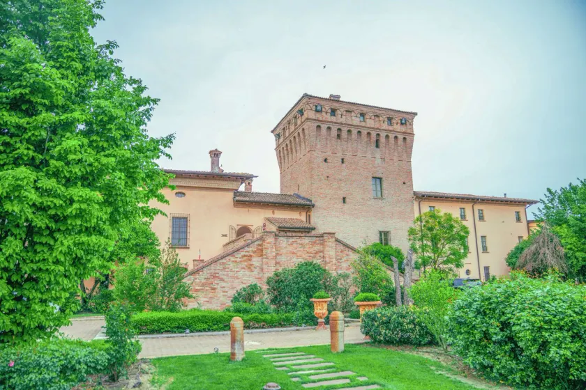Hotel La Tavola Rotonda - Image 1