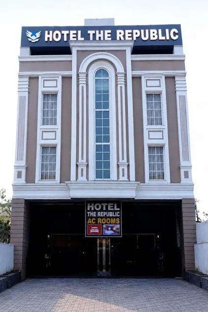 Hotel The Republic Zirakpur Chandigarh  - Image 1