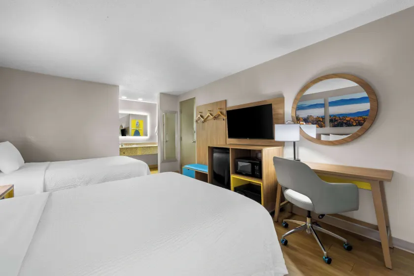 Days Inn by Wyndham Raleigh Midtown - Image 1