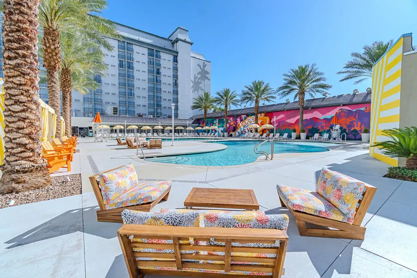 OYO Hotel and Casino Las Vegas - Image 1