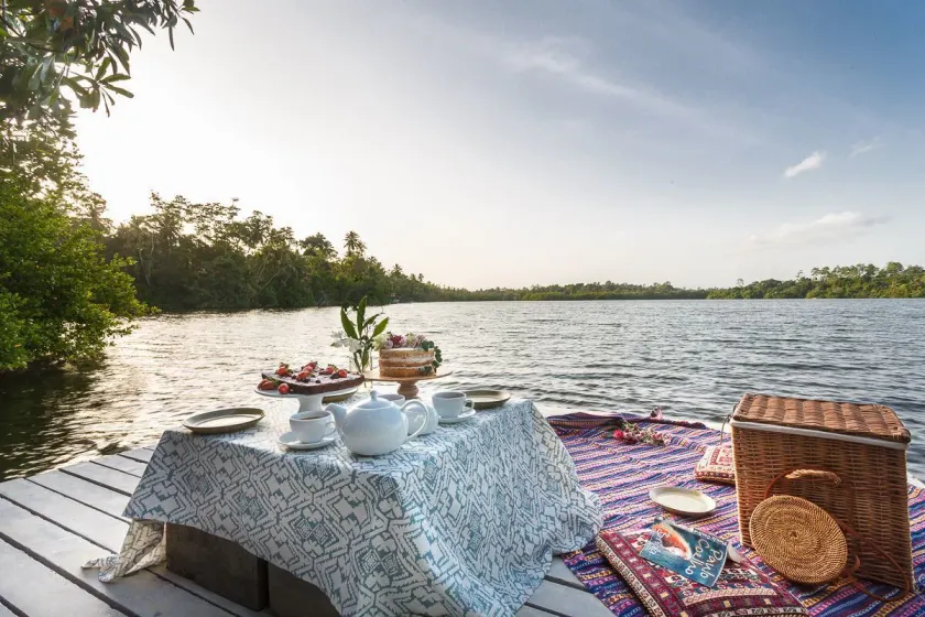 MO River House Luxury Villa - Image 1