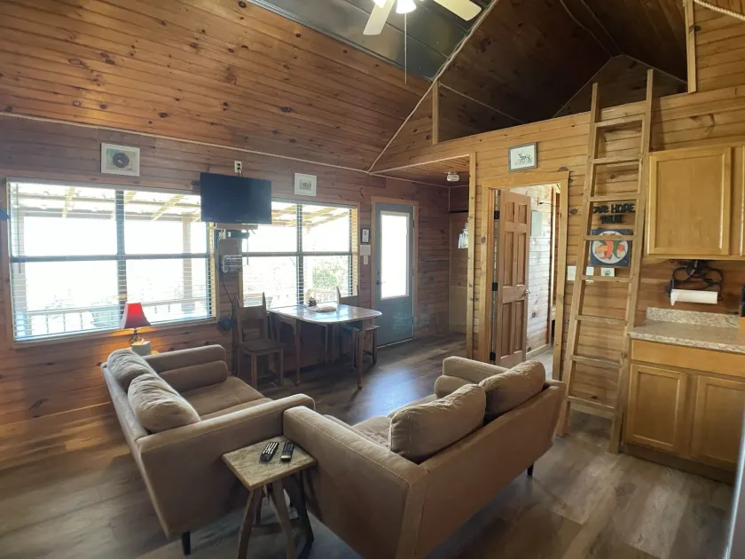 Walnut Canyon Cabins - Image 1