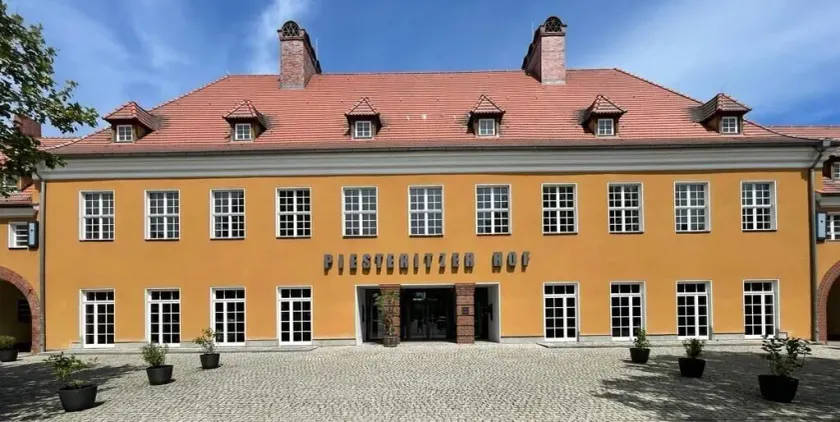 Piesteritzer Hof - Hotel Garni - Image 1