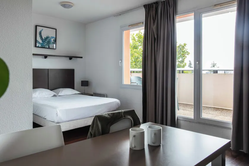 Ténéo Apparthotel Talence - Arthena - Image 1