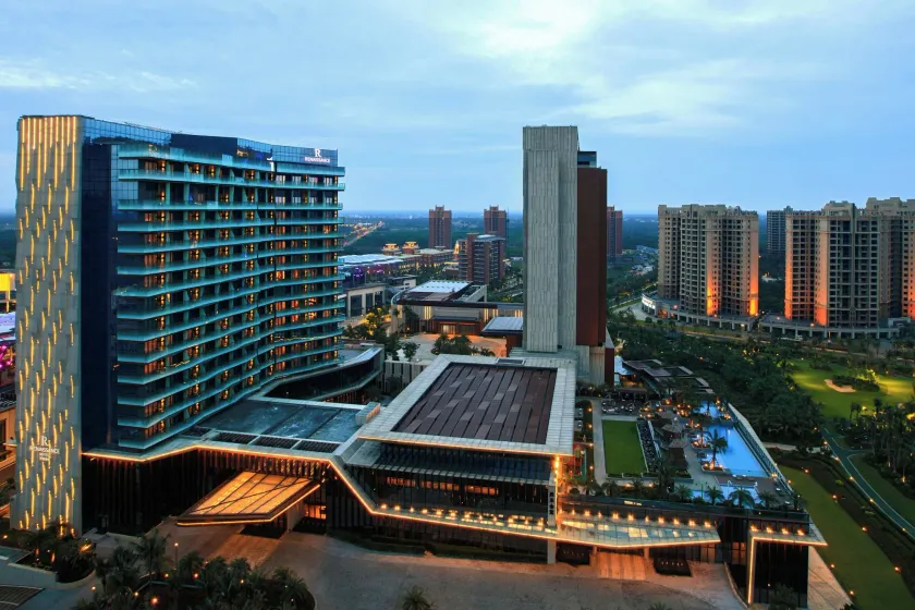 Renaissance Haikou Hotel - Image 1