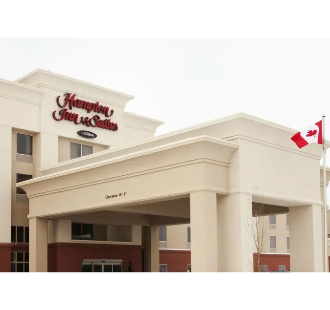 Hampton Inn & Suites by Hilton Lethbridge - Image 1
