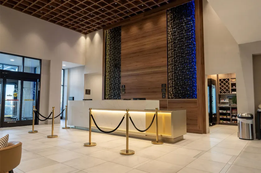 DoubleTree by Hilton Fort Worth Fossil Creek - Image 1