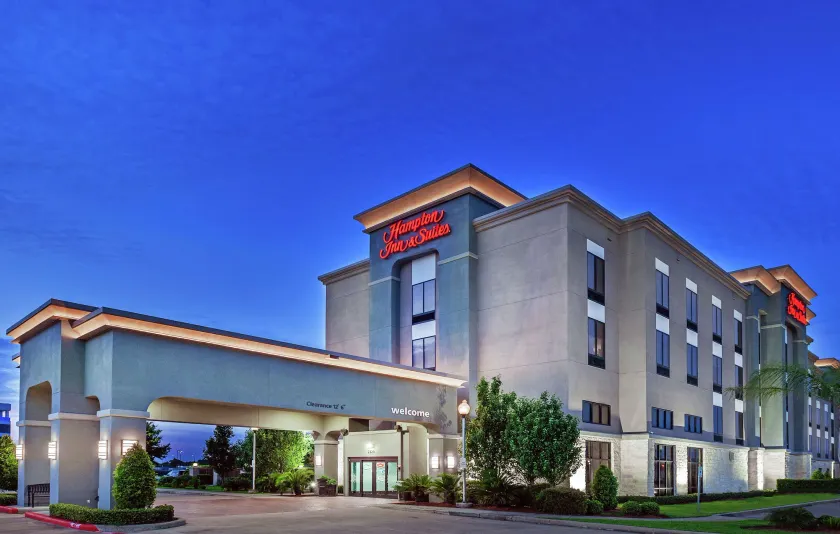 Hampton Inn & Suites Houston/League City - Image 1