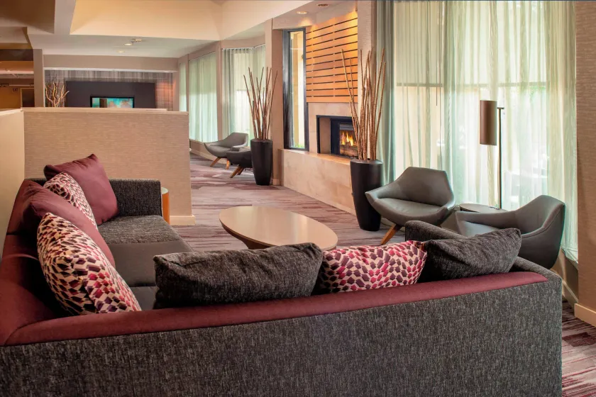 Courtyard by Marriott Rockville - Image 1