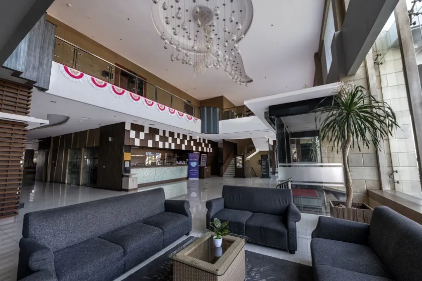 Kristal Hotel Kupang - Image 1