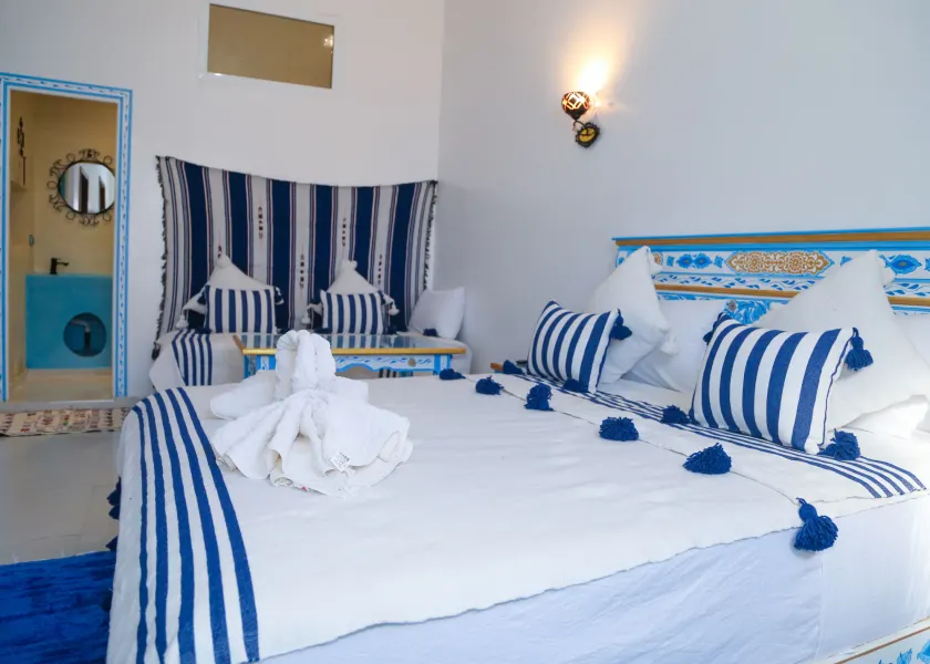CASA BLUE PEARL - Image 1
