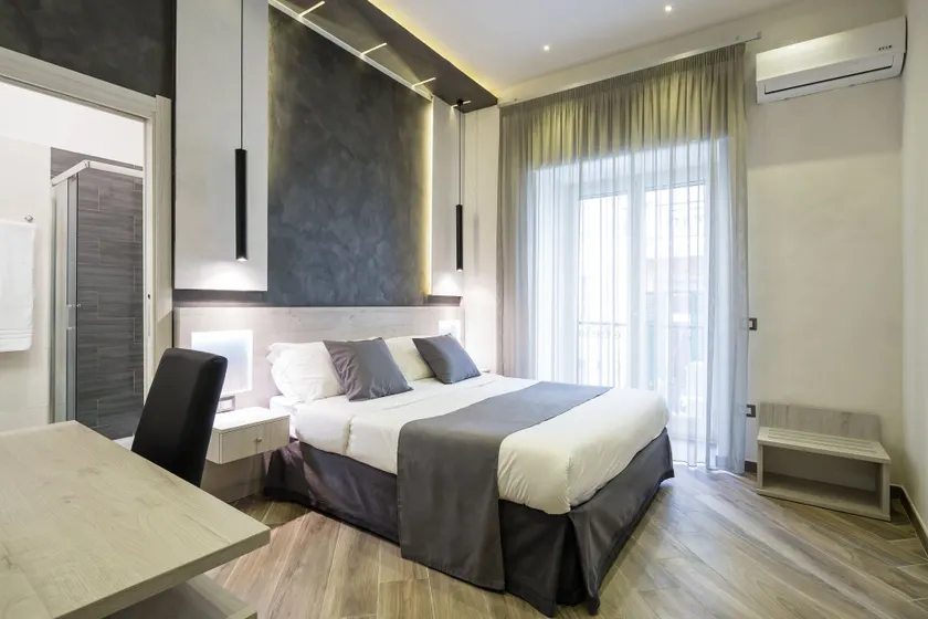Hotel Bella Napoli - Image 1