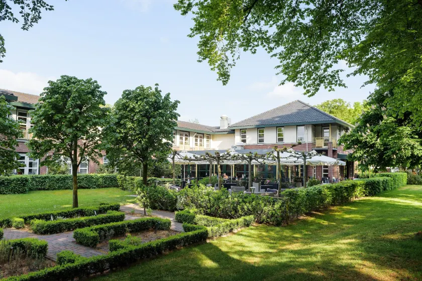 Parkhotel Tjaarda - Image 1