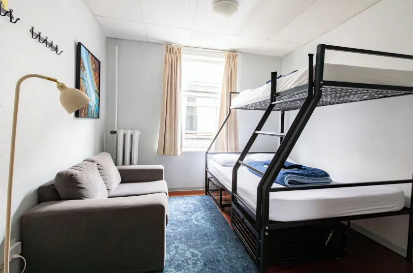 The Cambie Hostel Gastown - Image 1