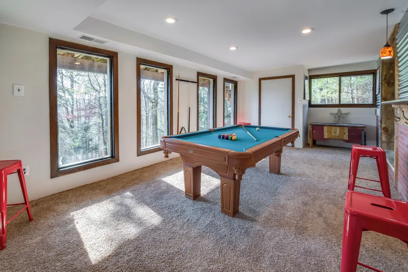 Poconos Cabin on 3 Acres - 5 Mi to Blue Mountain! - Interiør