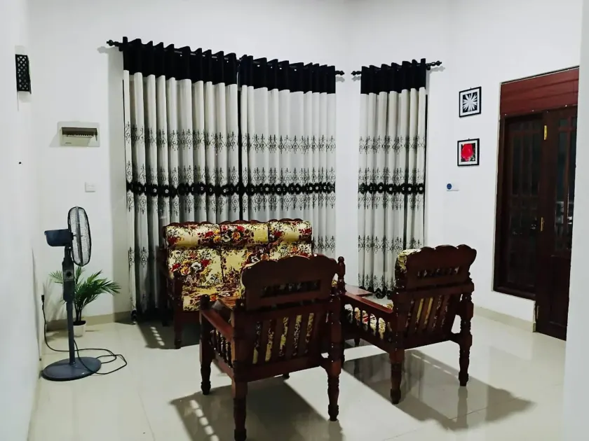 Home Stay With Local Charm - Image 1