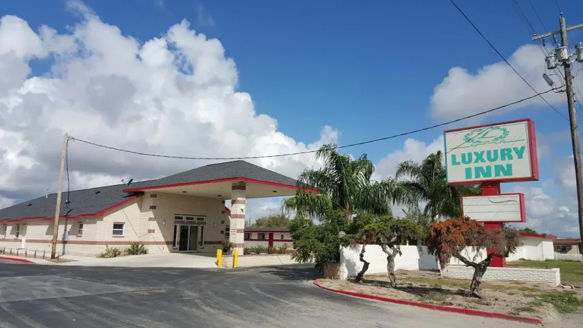 Luxury Inn & RV Park - Image 1
