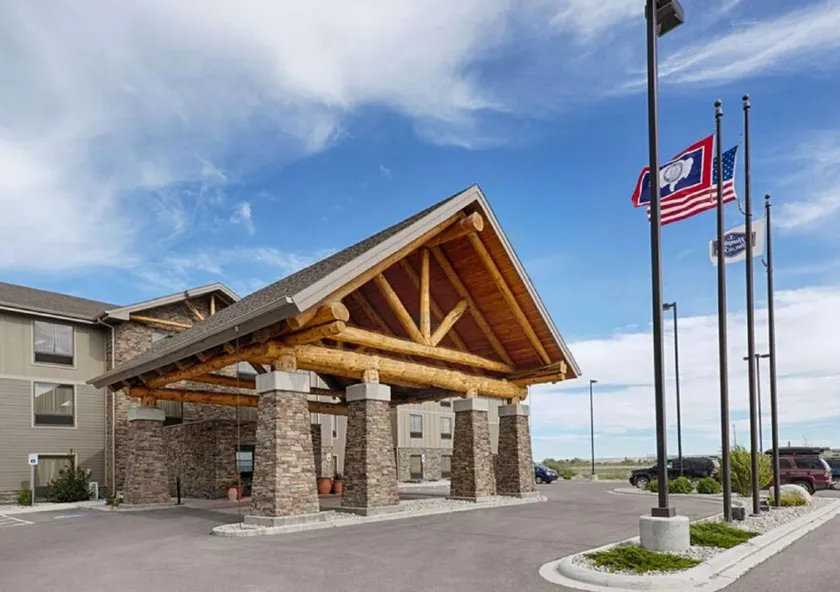 Hampton Inn & Suites Pinedale - Image 1