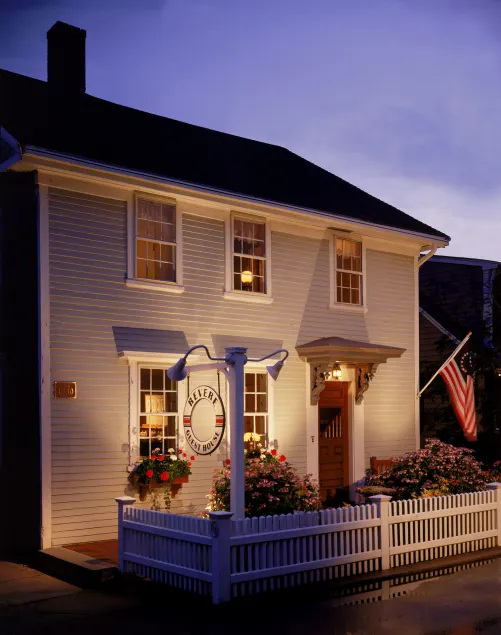 Revere Guest House - Image 1