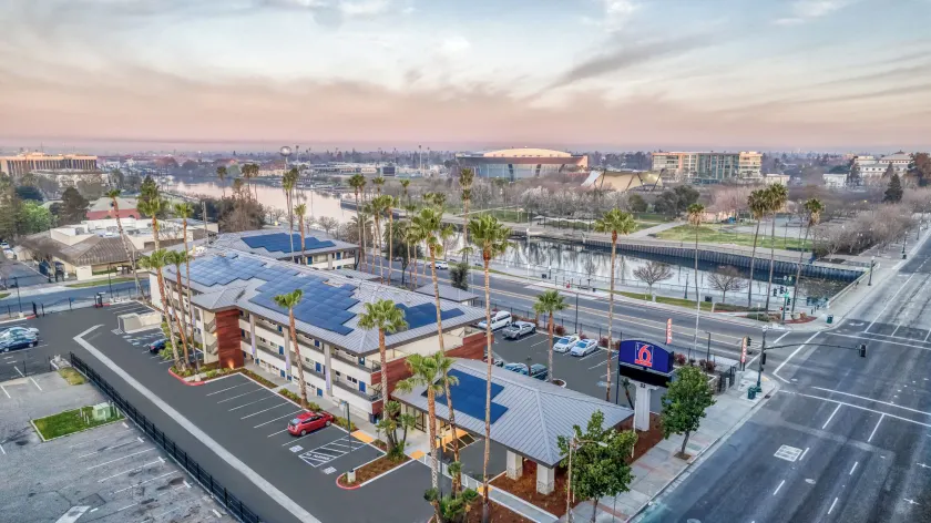 Studio 6 Suites Stockton, CA Waterfront - Image 1