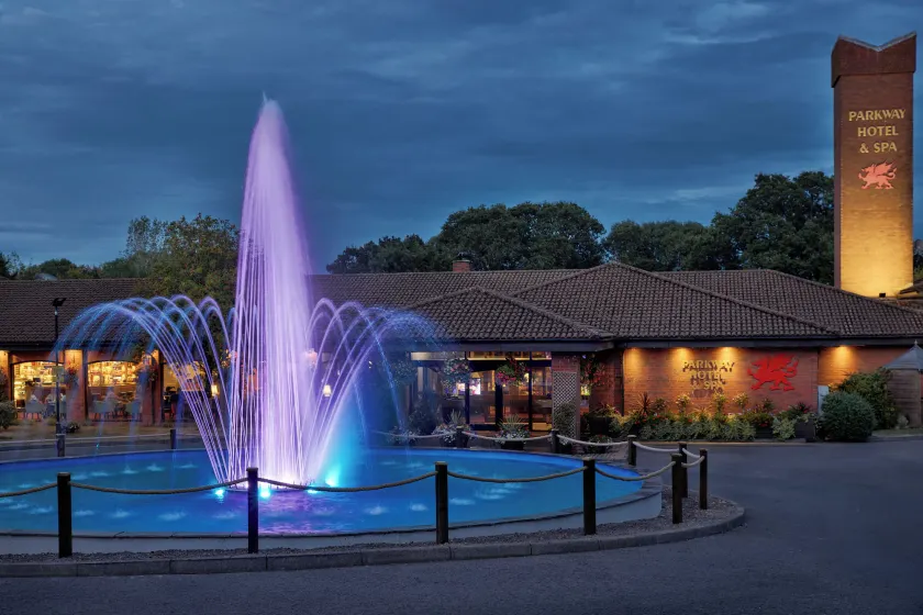 Parkway Hotel & Spa - Image 1