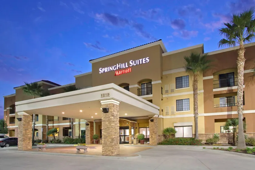 SpringHill Suites by Marriott Madera - Image 1