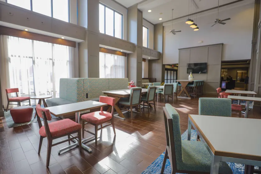 Hampton Inn & Suites Bay City, TX - Image 1